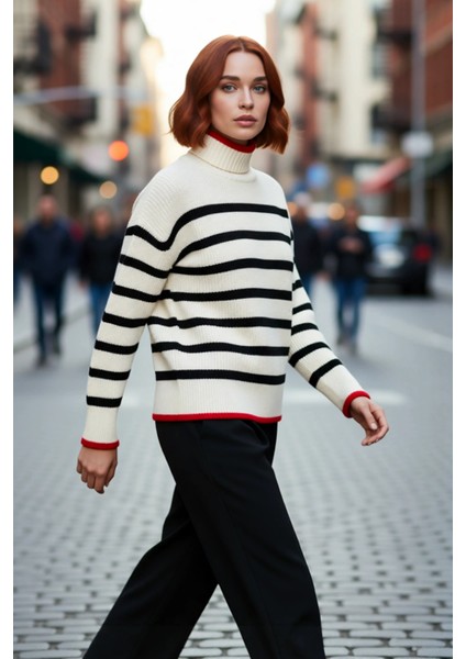 Konforlu Kadın Oversize Fit Dik Yaka Çizgili Triko Kazak Soğuk Havalar Için Ideal Model Kaliteli fırsatları