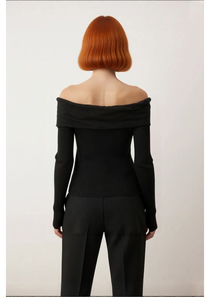 Kadın Kahverengi Aksesuar Detaylı Fitted Carmen Yaka Triko Kazak Soğuk Havalar Için Şık Seçim fiyatları