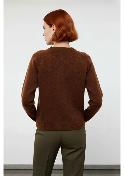 Kadın Rahat Kesim Triko Kazak Reglan Kol Bisiklet Yaka Düğme Detaylı Kış Modası Günlük Şıklık fiyatları