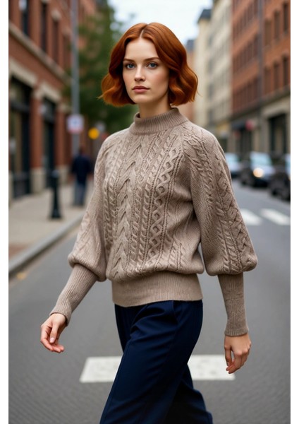 Kadınlara Özel Regular Kesim Saç Örgü Detaylı Triko Kazak Dik Yaka Balon Kol Kışlık Giyim Kaliteli modelleri