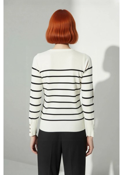 Kadın Modern Ekru Çizgili Bisiklet Yaka Fitted Kesim Triko Kazak Ilkbahar Sonbahar Konforu modelleri