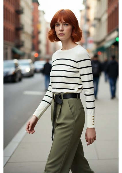 Kadın Modern Ekru Çizgili Bisiklet Yaka Fitted Kesim Triko Kazak Ilkbahar Sonbahar Konforu fırsatları