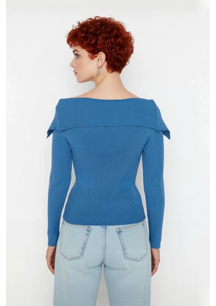 Kadın Modern Fitted Triko Bluz Devrik Carmen Yaka Ince Fitilli Dokuma Uzun Kol Crop Tasarım modelleri