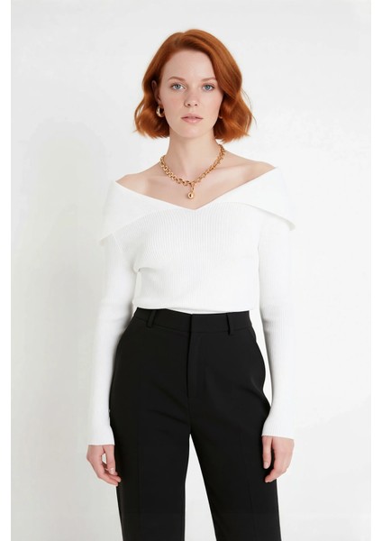 Kadın Modern Fitted Triko Bluz Devrik Carmen Yaka Ince Fitilli Dokuma Uzun Kol Crop Tasarım fiyatları