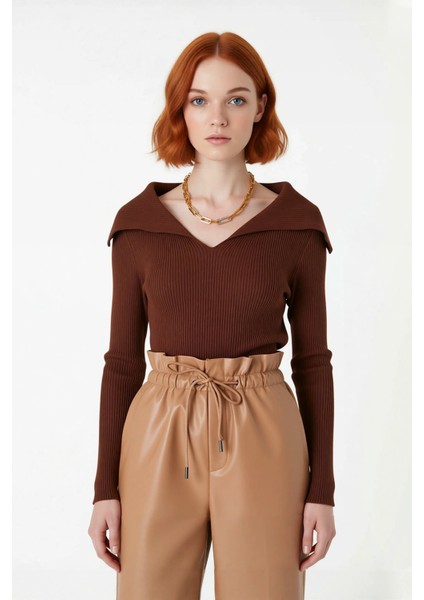 Kadın Modern Fitted Triko Bluz Devrik Carmen Yaka Ince Fitilli Dokuma Uzun Kol Crop Tasarım fiyatları