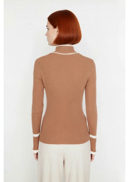 Kadın Akrilik Dokuma Dik Yaka Fitilli Triko Kazak Kış Sezonu Için Özel Tasarım Rahat ve Şık Görünüm modelleri