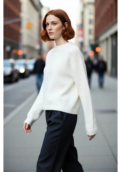 Kadın Soğuk Havalar Için Oversize Çizgili Triko Kazak Bisiklet Yaka Düşük Kol Şık ve Modern fırsatları