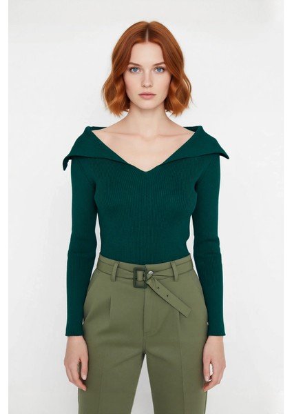 Kadın Şık Devrik Yaka Fitilli Triko Üst Fitted Kesim Uzun Kol Crop Model Ilkbahar Sonbahar