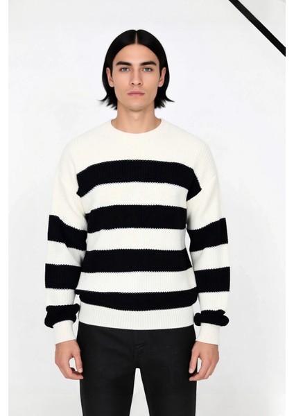 Erkek Günlük Kullanım Için Şık Çizgili Bisiklet Yaka Akrilik Uzun Kollu Oversize Triko Kazak fiyatları