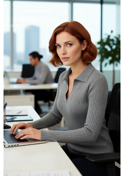 Kadın Polo Yaka Fitilli Triko Kazak Modern Fitted Tasarımıyla Casual Şıklığı Soğuk Havalarda fırsatları