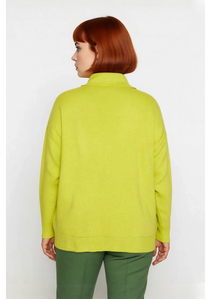 Kadınlar Için Modern Akrilik Triko Kazak Polo Yaka Detaylı Rahat ve Şık Günlük Giyim Kaliteli modelleri