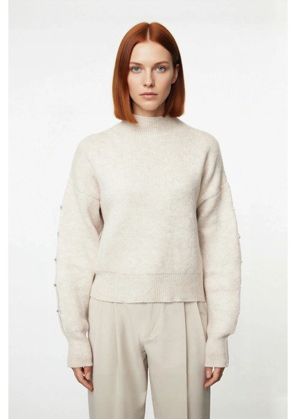 Kadınlar Için Konforlu Gri Triko Kazak Düşük Kol ve Dik Yaka Tasarımı Düğmeli Kışlık Regular Kalıp fiyatları