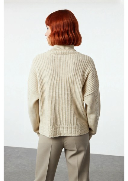 Kadın Oversize Balıkçı Yaka Triko Kazak Günlük Kullanım Için Şık Düşük Kol Saç Örgülü Basic modelleri