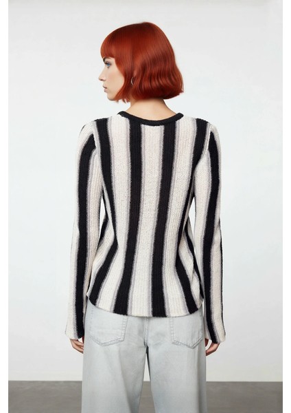 Kadın Şık Bisiklet Yaka Renk Bloklu Desenli Ince Triko Uzun Kollu Pamuk Polyester Günlük Kazak modelleri