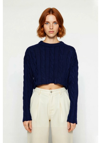 Kadınlara Özel Ekru Regular Kesim Süper Crop Saç Örgü Bisiklet Yaka Uzun Kol Akrilik Triko Kazak