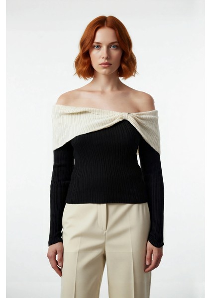 Kadın Vücudu Saran Fitilli Carmen Yaka Triko Bluz Basic Kesim Uzun Kol Şık ve Zarif Görünüm Sunar