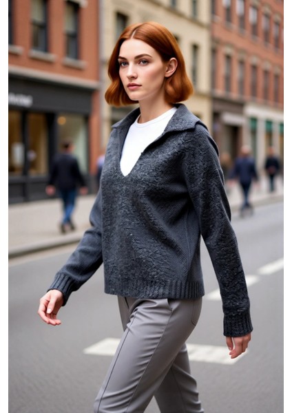 Kadın Rahat Kalıp Apaş Yaka Triko Kazak Orta Kalınlıkta Uzun Kol Kışlık Cool ve Konforlu Günlük Tarz modelleri