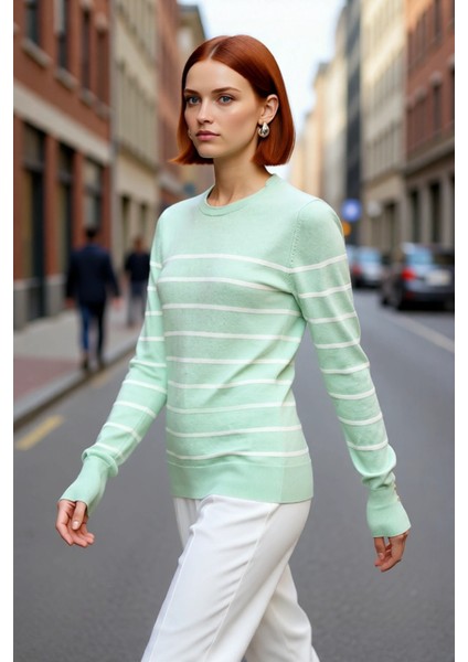 Kadın Modern Ekru Çizgili Bisiklet Yaka Fitted Kesim Triko Kazak Ilkbahar Sonbahar Konforu fırsatları
