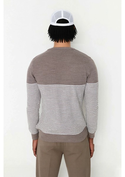 Erkek Uzun Kol Bisiklet Yaka Çizgili Triko Kazak Soğuk Havalarda Şıklık ve Konfor Sunar Kaliteli modelleri