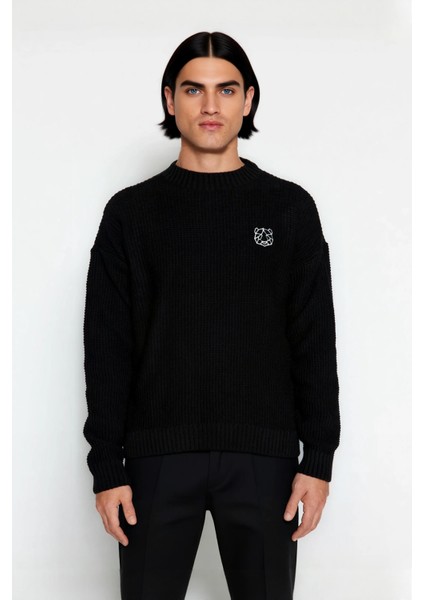 Erkek Triko Oversize Kesim Bisiklet Yaka Sargı Nakışlı Rahat Kazak Soğuk Günlerin Şıklığı Kaliteli fiyatları