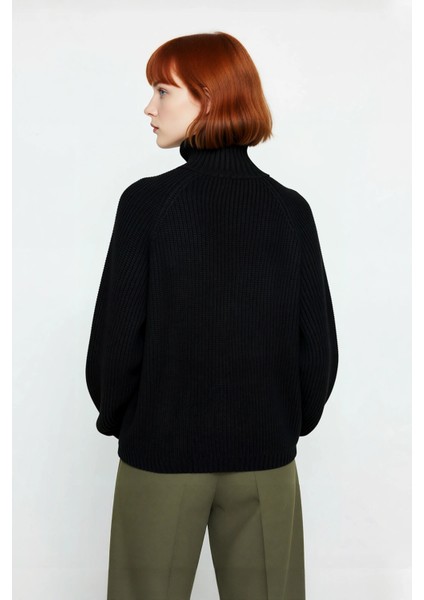 Modern Kadın Oversize Fit Dik Yaka Fermuar Detaylı Düz Reglan Kol Triko Kazak Günlük Stil Için modelleri