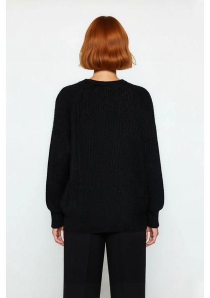 Kadın Regular Kalıp Yumuşak Dokulu Bisiklet Yaka Taş Detaylı Triko Kazak Kış Sezonu Için Modern modelleri