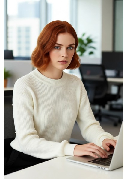 Kadın Basic Siluet Inci Detaylı Bisiklet Yaka Triko Kazak Düşük Kol Rahat Giyim Stili Kaliteli