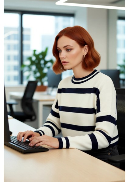 Kadın Uzun Kollu Bisiklet Yaka Çizgili Crop Triko Kazak Casual Tarz Gündelik Kombin Kaliteli