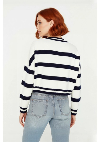 Kadın Uzun Kollu Bisiklet Yaka Çizgili Crop Triko Kazak Casual Tarz Gündelik Kombin Kaliteli modelleri