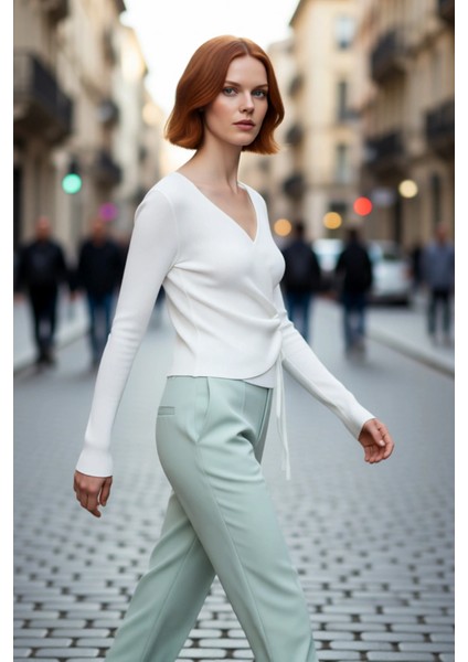 Kadın Kruvaze Yaka Bağcıklı Triko Üst Fitted Kalıp Uzun Kol Basic Siluet Ile Günlük Şıklık fırsatları