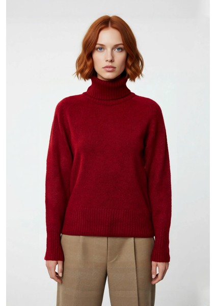 Kadınlara Özel Regular Kesim Balıkçı Yaka Triko Kazak Reglan Kol Kış Günleri Için Şık ve Rahat