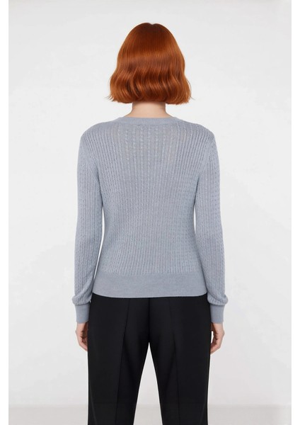 Kadın Regular Fit Bisiklet Yaka Saç Örgü Dokulu Nakış Detaylı Triko Kazak Günlük Şık Giyim modelleri