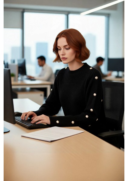 Kadın Uzun Kollu Regular Fit Triko Kazak Bisiklet Yaka Selanik Dokuma Ispanyol Kol Detaylarıyla