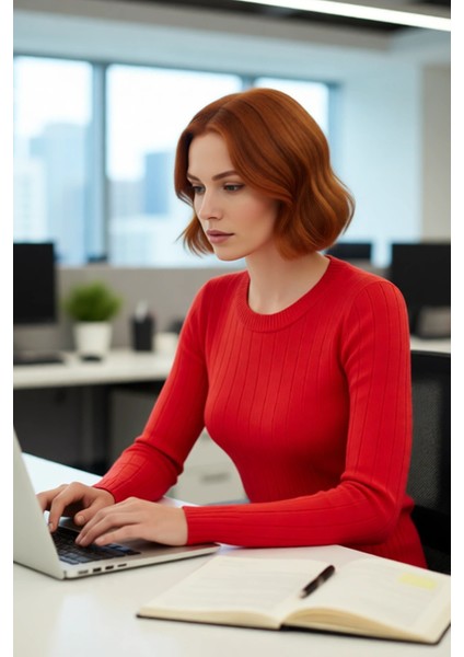 Kadın Uzun Kollu Basic Fitted Bisiklet Yaka Triko Kazak Ilkbahar Sonbahar Günlerine Şıklık Katıyor