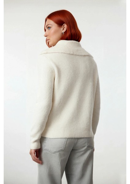 Kadın Orta Kalınlık Akrilik Karışımlı Selanik Dokuma Polo Yaka Triko Kazak Günlük Kullanım modelleri