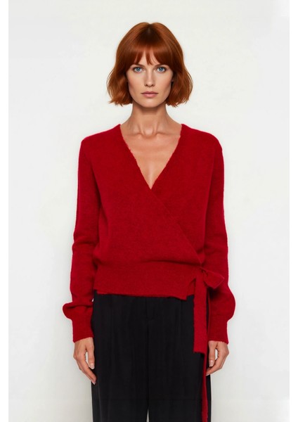 Kadınlara Özel Kruvaze Yaka Triko Kazak Regular Kalıp Günlük Konforlu Şık Basic Tasarım Kaliteli