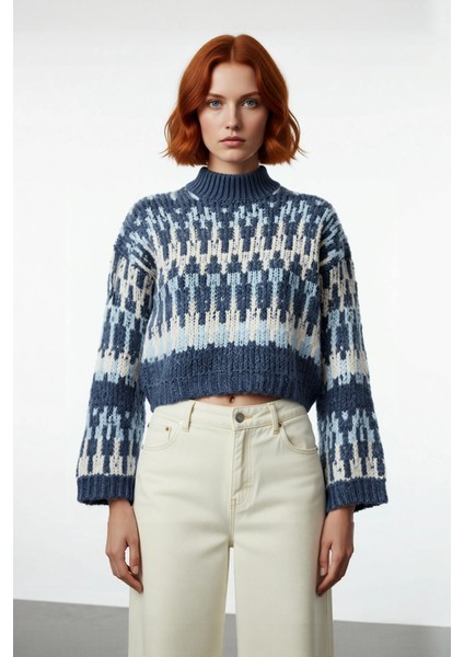 Kadınlara Özel Oversize Dik Yaka Etnik Desenli Kalın Triko Kazak Kış Şıklığı Için Crop Kesim