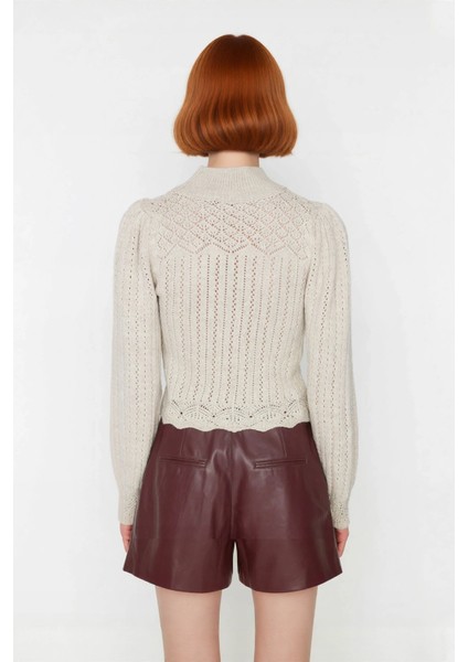 Kadın Ajurlu Örgü Detaylı Dik Yaka Fitted Crop Kazak Balon Kolları Ile Kışa Özel Trend Bir Stil fiyatları