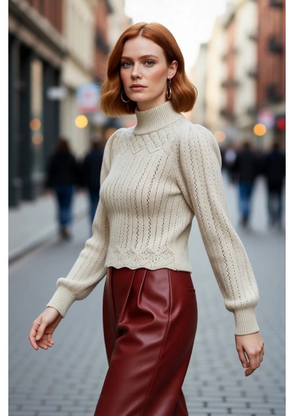 Kadın Ajurlu Örgü Detaylı Dik Yaka Fitted Crop Kazak Balon Kolları Ile Kışa Özel Trend Bir Stil modelleri