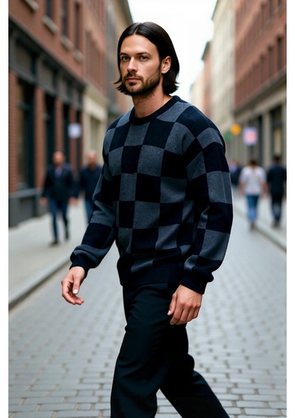 Erkek Oversize Bisiklet Yaka Kareli Desenli Triko Kazak Kış Sezonu Için Rahat ve Modern Seçim fırsatları