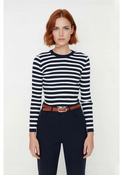 Kadın Çizgili Triko Fitted Uzun Kol Bisiklet Yaka Akrilik Basic Casual Günlük Kazak Kaliteli