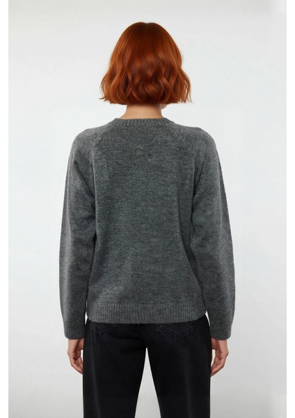 Kadın Rahat Kesim Triko Kazak Reglan Kol Bisiklet Yaka Düğme Detaylı Kış Modası Günlük Şıklık fiyatları