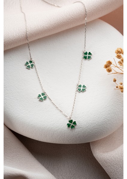 925 Ayar Gümüş Rodyum Kaplama Yeşil Mineli Yonca Şans Kolye