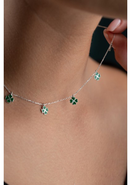 925 Ayar Gümüş Rodyum Kaplama Yeşil Mineli Yonca Şans Kolye modelleri