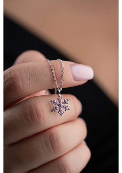 925 Ayar Işıklı Kutuda Gümüş Pembe Taşlı Lotus Kamelya Çiçeği Kolye indirimleri