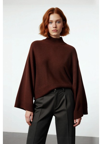 Kadın Basic Siluet Oversize Dik Yaka Ispanyol Kol Akrilik Triko Kazak Konforlu ve Modern Kaliteli fiyatları