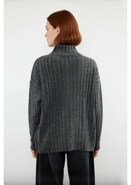 Kadın Casual Fitilli Triko Kazak Orta Kalınlık Dik Yaka Düşük Kol Rahat ve Trend Kış Stili modelleri