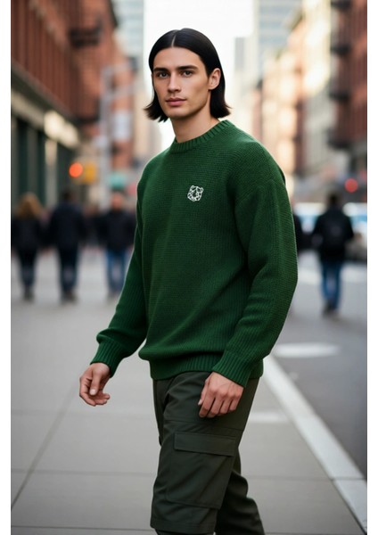 Erkek Triko Oversize Kesim Bisiklet Yaka Sargı Nakışlı Rahat Kazak Soğuk Günlerin Şıklığı Kaliteli fırsatları