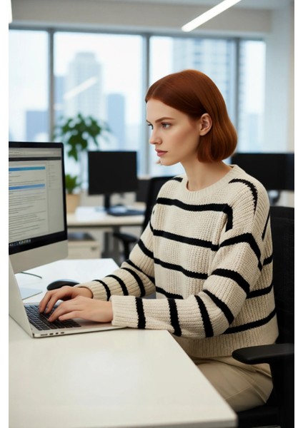 Kadın Crop Boy Akrilik Triko Kazak Bisiklet Yaka Geniş Kalıp Çizgili Soğuk Havalara Uygun Kaliteli