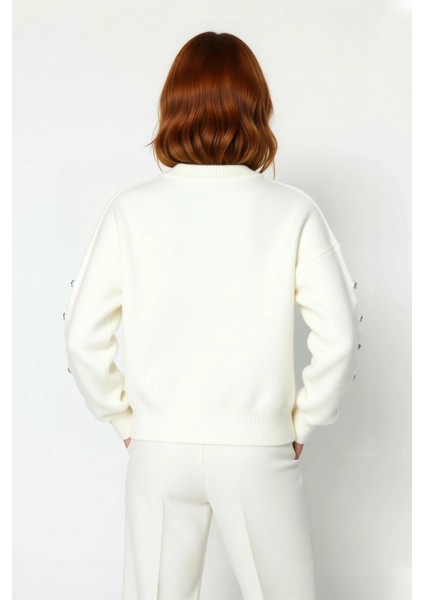 Kadınlar Için Konforlu Gri Triko Kazak Düşük Kol ve Dik Yaka Tasarımı Düğmeli Kışlık Regular Kalıp modelleri